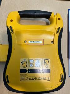 LIFELINE FULLY AUTOMATIC AED WITH STANDARD BATTERY DEFIBRILLATOR