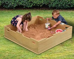 Sand Pit with Lid and Base 1000x1000x400 (HxWxD)